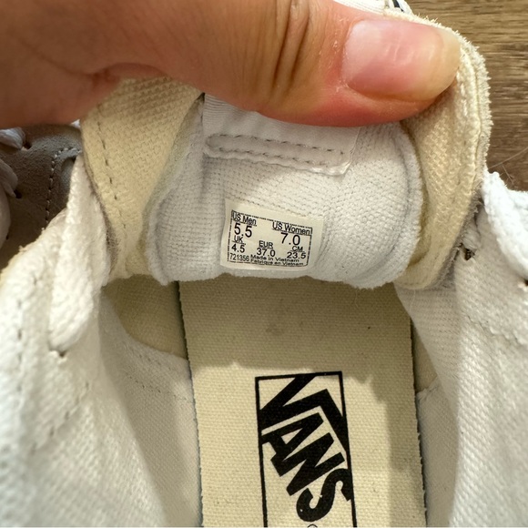 NWOT Vans Sk8 Hi’s 🪽 - Picture 2 of 5